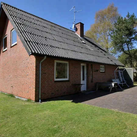 Holiday home Ognen - 1-5km From The Sea In Ne Jutland By Interhome *