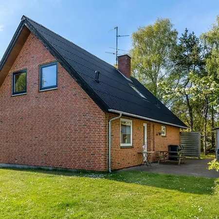 Ognen - 1-5km From The Sea In Ne Jutland By Interhome Holiday home