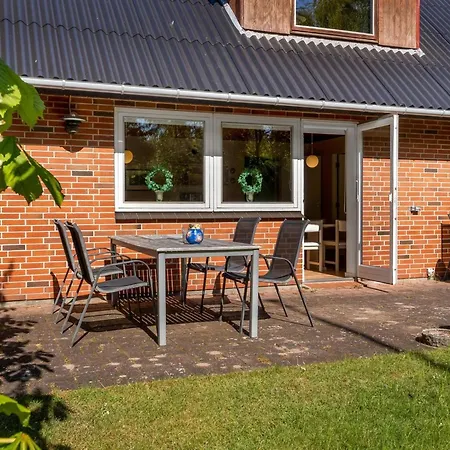 Ognen - 1-5km From The Sea By Interhome